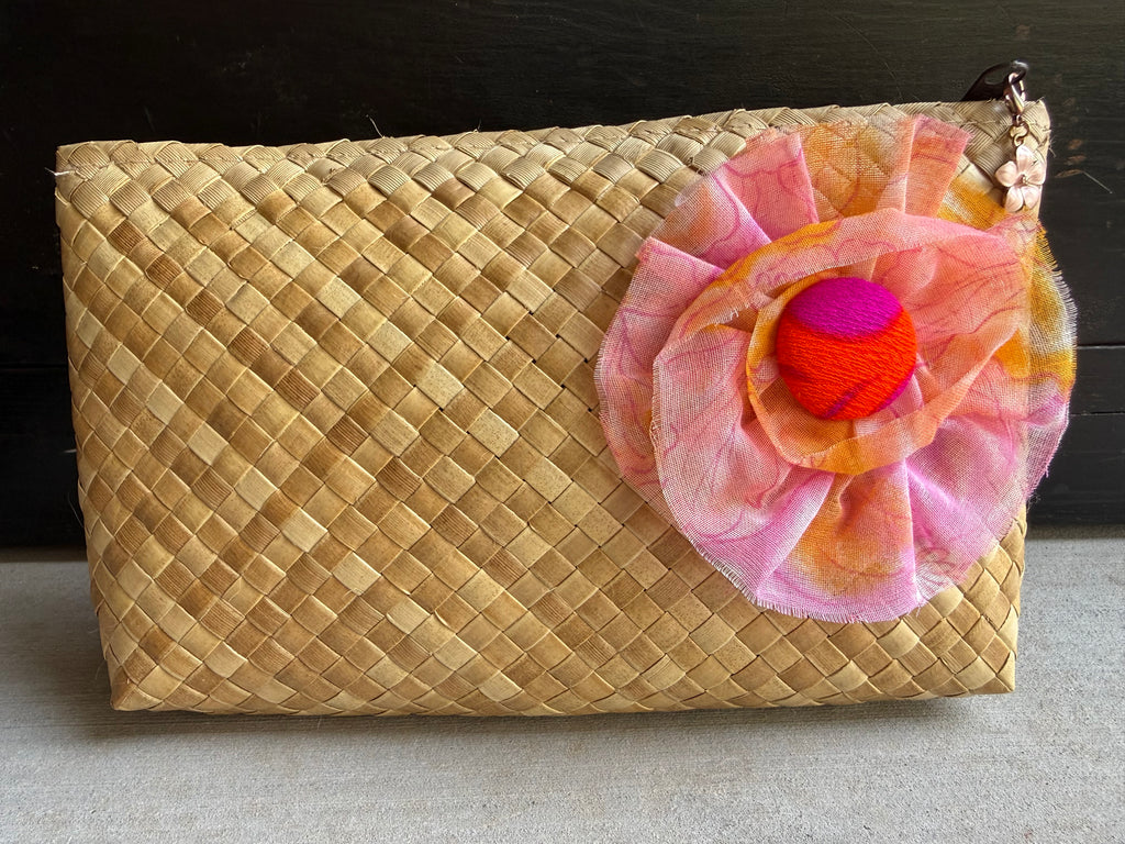 Lauhala Pua ‘Eke Pouch Small - Pink