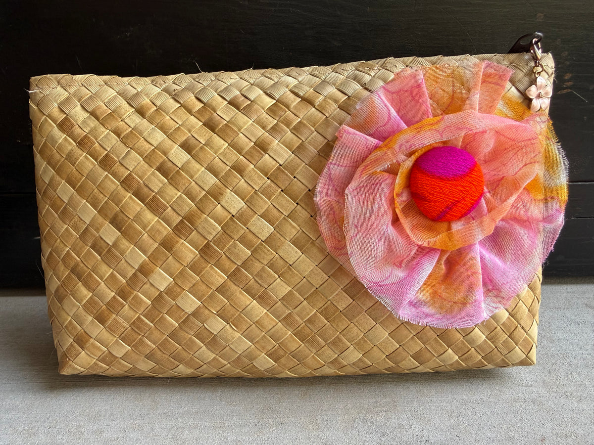 Lauhala Pua ‘Eke Pouch Small - Pink