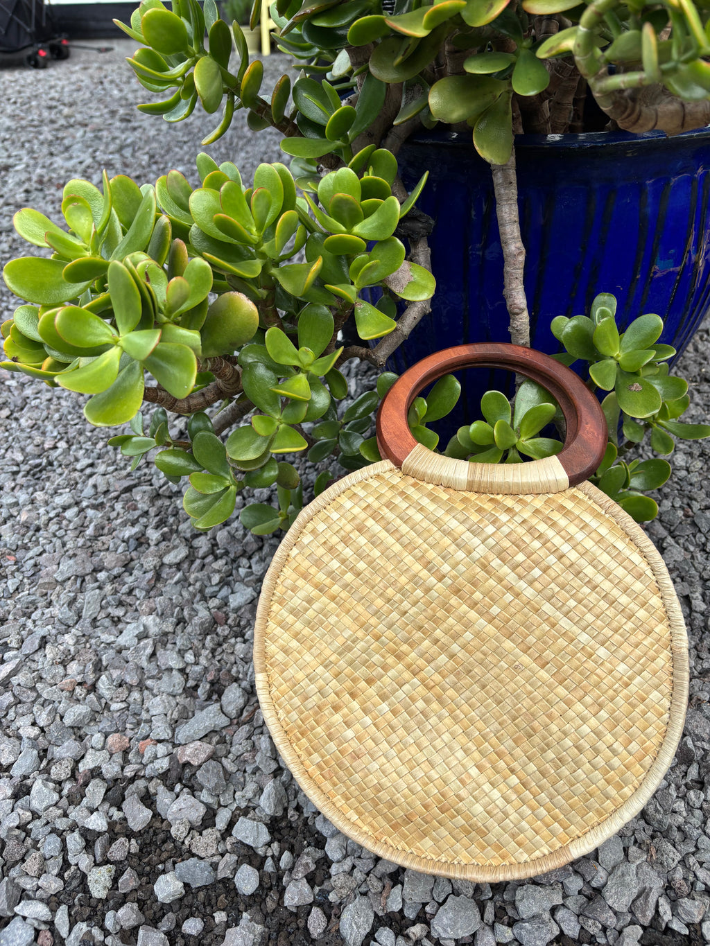 Lauhala Pua ‘Eke Round Handbag - Blue & Green