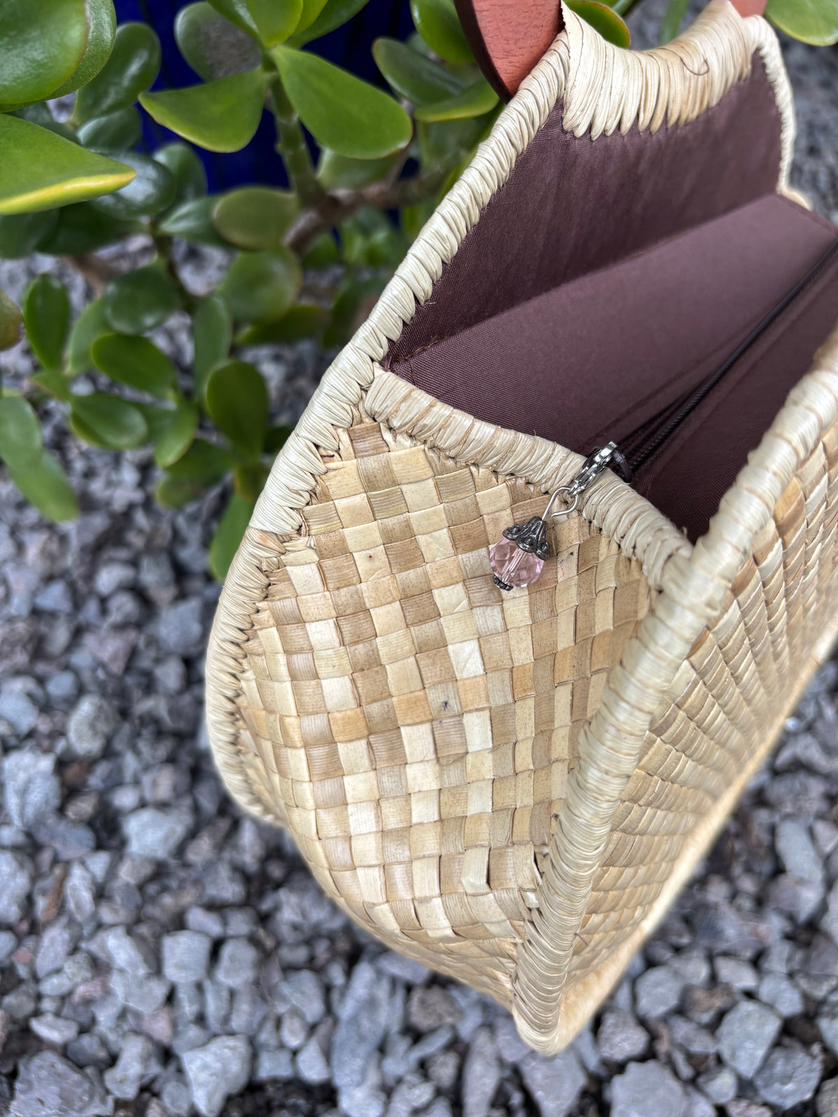 Lauhala Pua ‘Eke Round Handbag - Pink