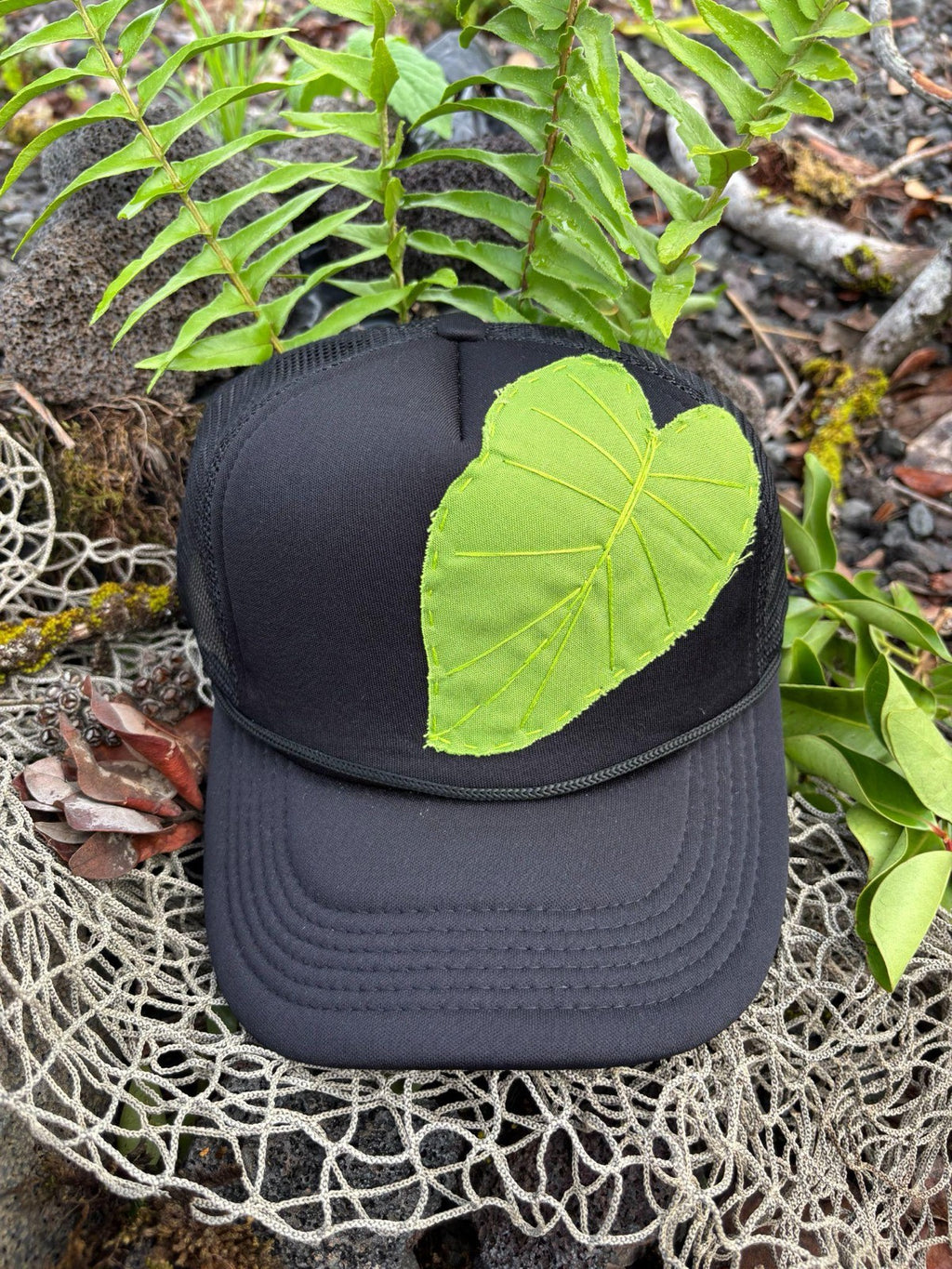 Kalo Leaf Trucker Hat - Bright Green
