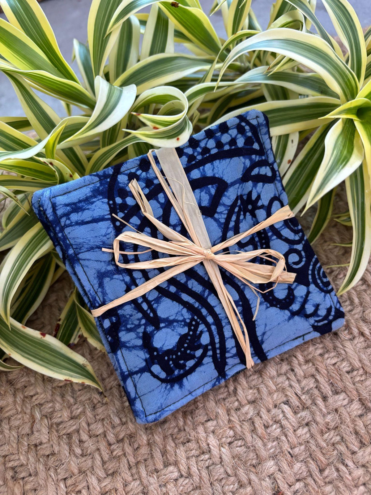 Medium Hand-sewn 2 Piece Coaster - Set 20, pattern 20A: fabric side tied with a lauhala twine bow