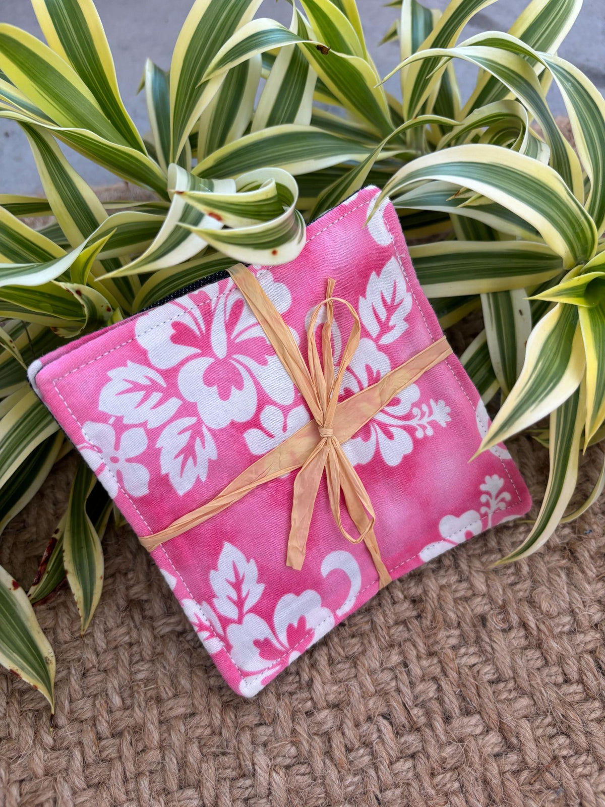 Medium Hand-sewn 2 Piece Coaster - Set 29, pattern 29A: fabric side tied with a lauhala twine bow